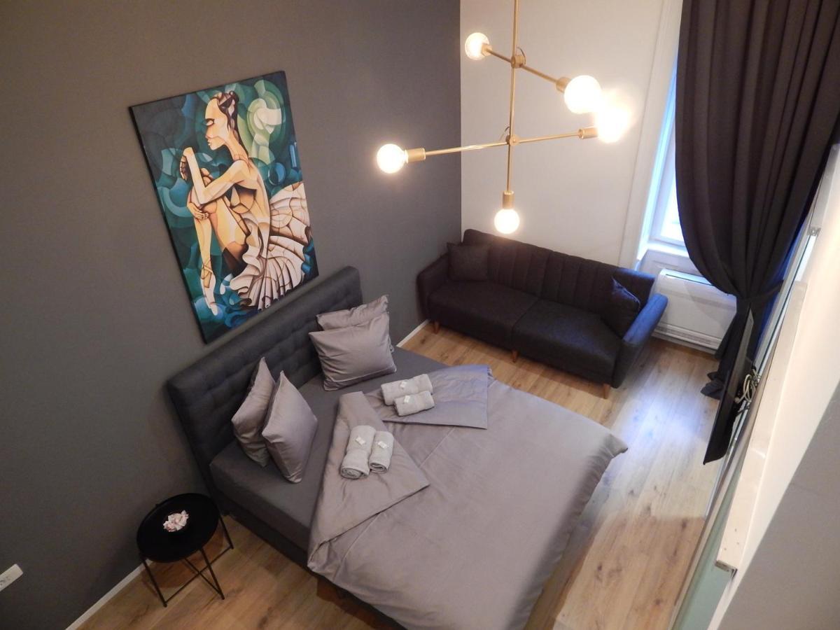Gold Rooms And Suite Rijeka Eksteriør billede